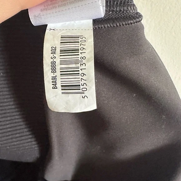 Gymshark Black Athletic Running Longline Sports Bra Medium Support size Small - Picture 10 of 10